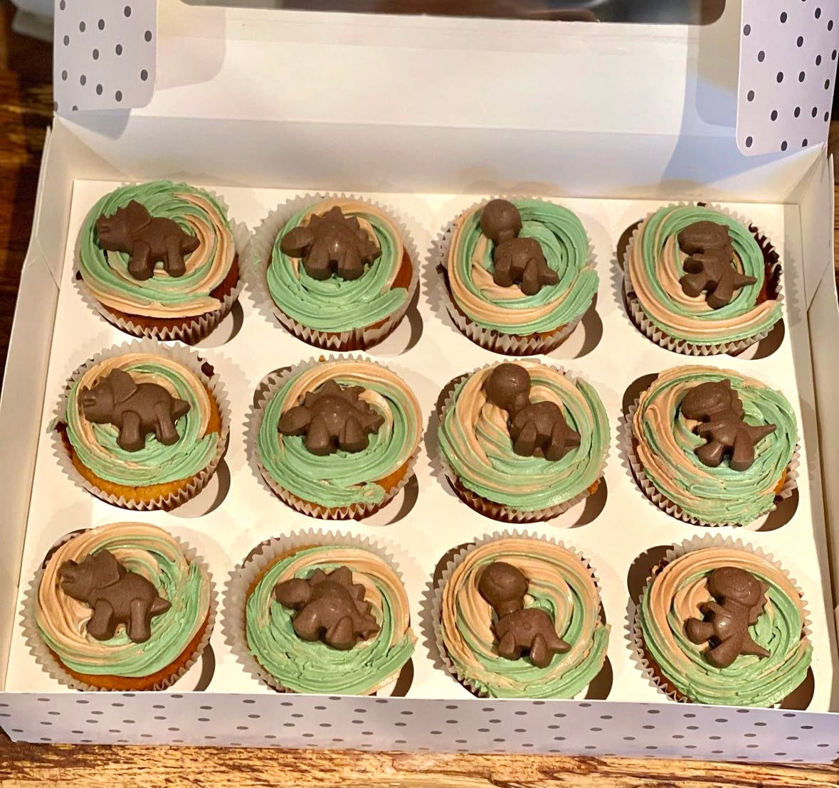 12 Pupcakes